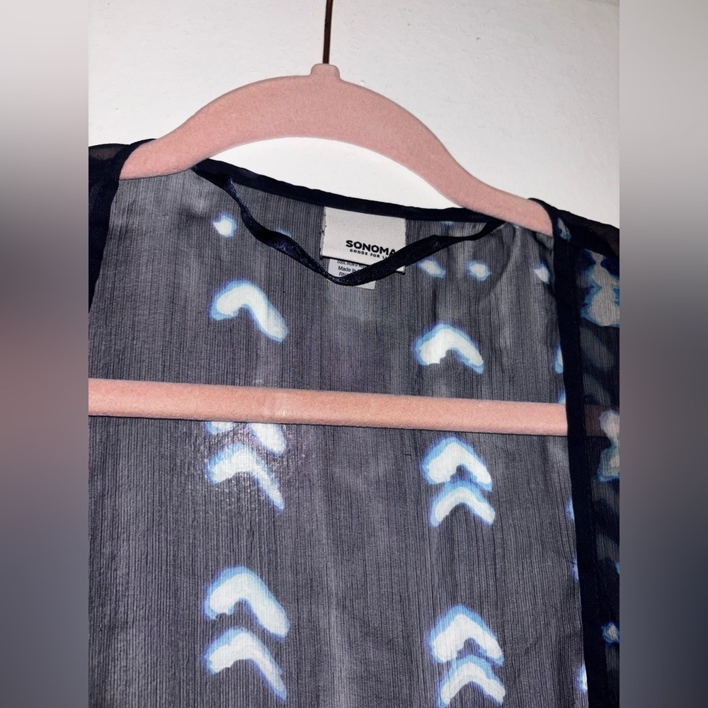 Blue Patterned Kimono - Picture 2 of 3